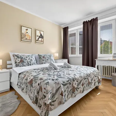 Apartmán Sunny For 4 - Balcony & Workspace *