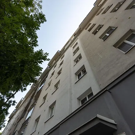 Apartmán Sunny For 4 - Balcony & Workspace Bratislava